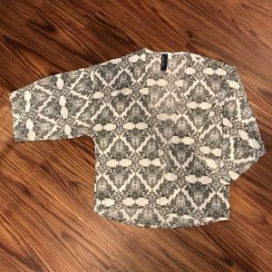 Francesca’s collection kimono jacket